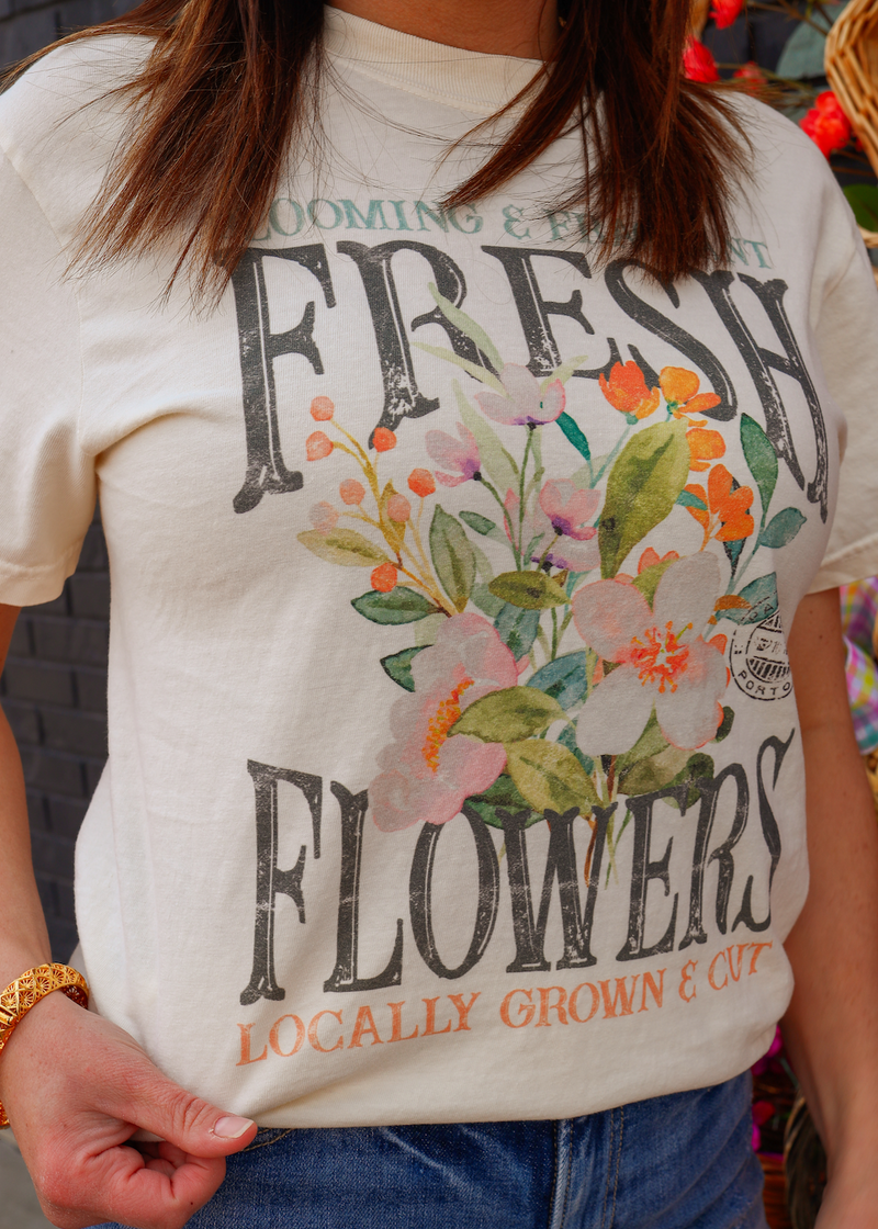 Blooming Flower T-Shirt Ivory