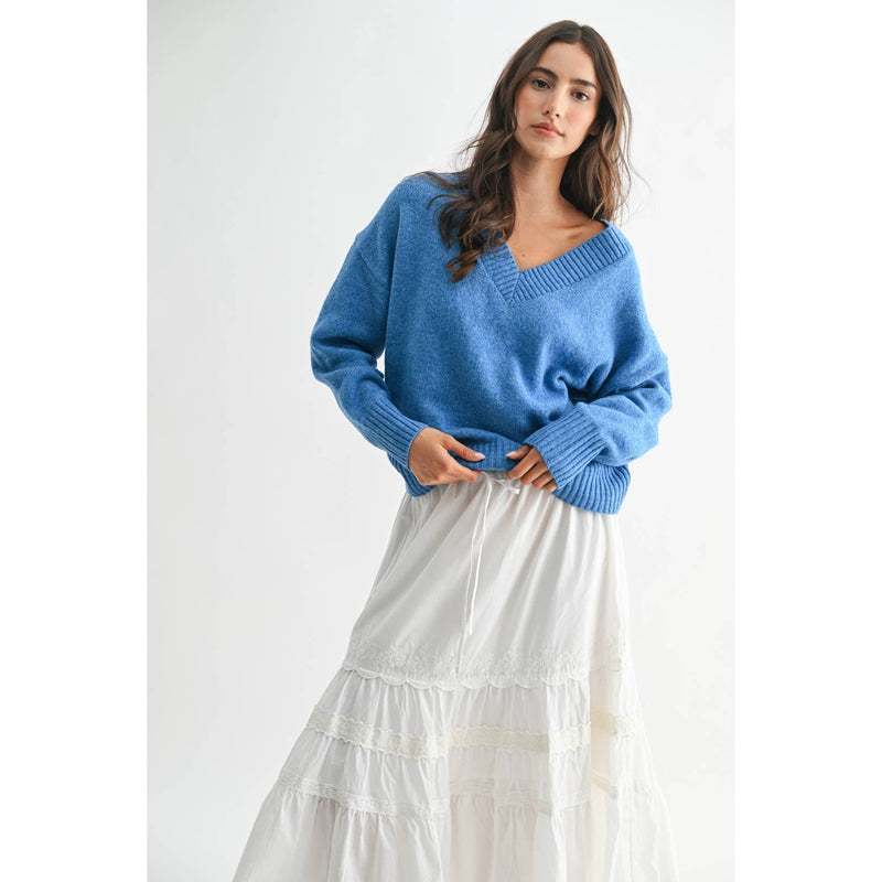 COZY V-NECK BLUE KNIT SWEATER