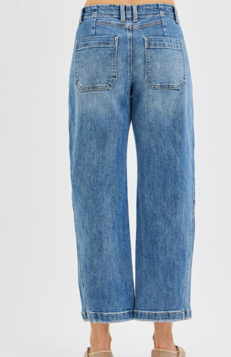 Cropped Barrel Jean W/ Twisted Seams