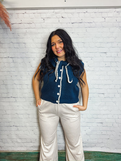 Tie Neck Sweater Vest W/ Contrast Stitch – Twisted Oak Boutique