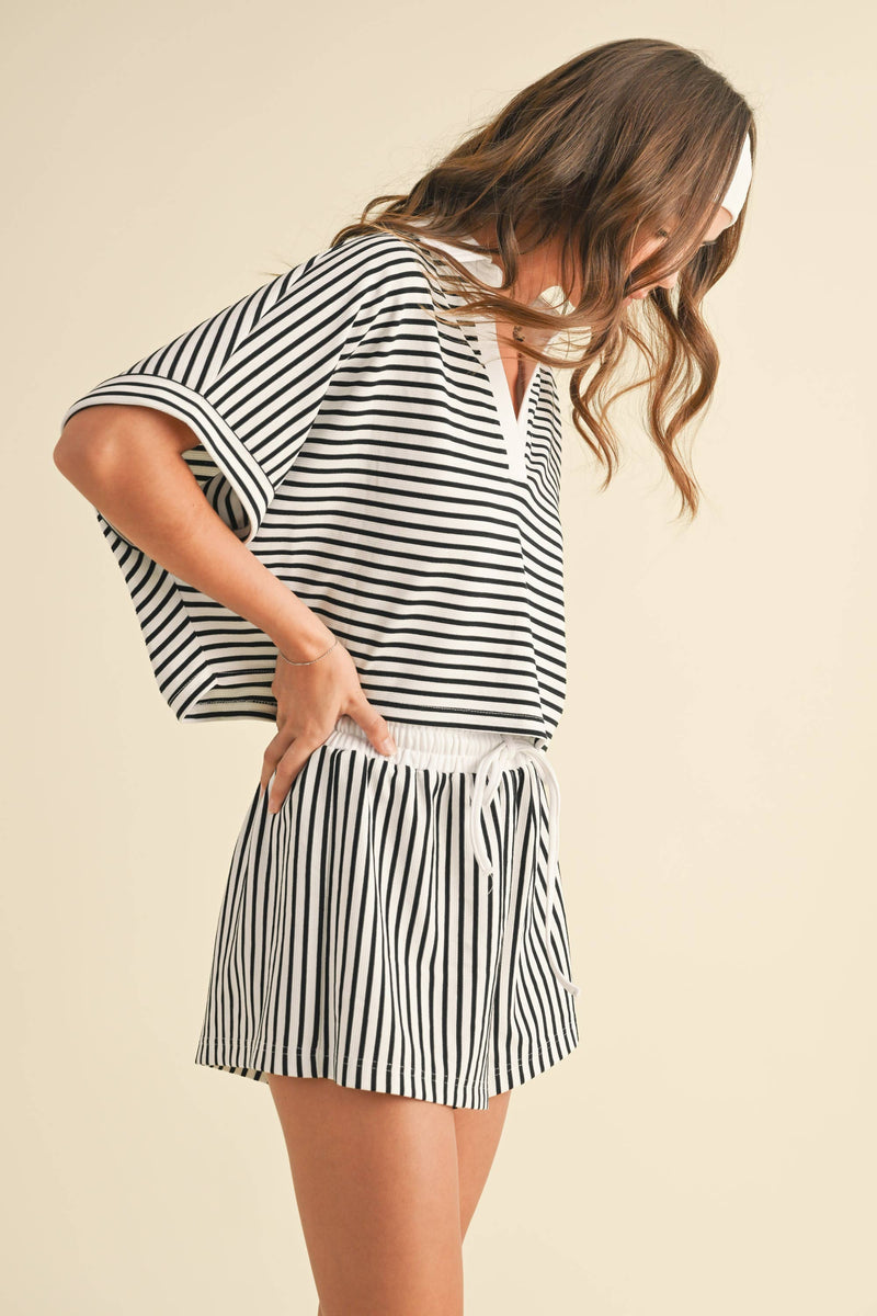 STRIPED CROPPED SHIRT AND SHORTS SET