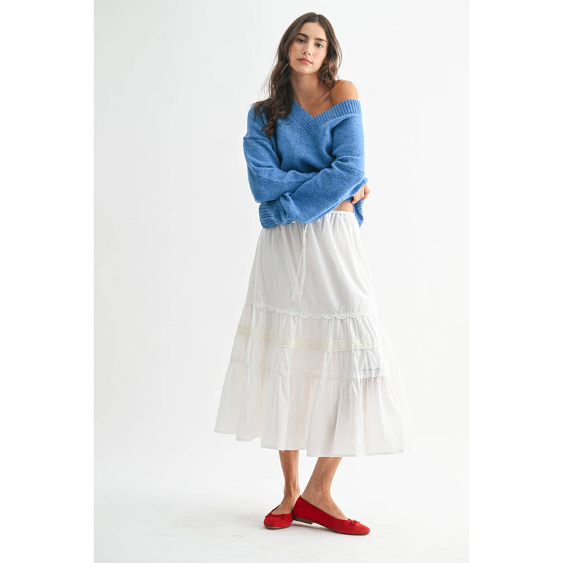 COZY V-NECK BLUE KNIT SWEATER