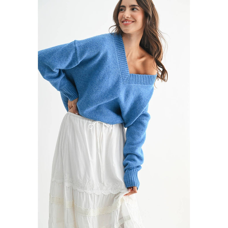 COZY V-NECK BLUE KNIT SWEATER