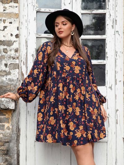 Plus Size Floral V-Neck Balloon Sleeve Dress (Online Only)